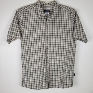 Patagonia Mens Medium S/S Button Up Shirt